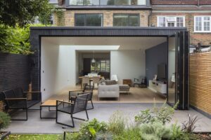 Aluminium sliding door, grey frame